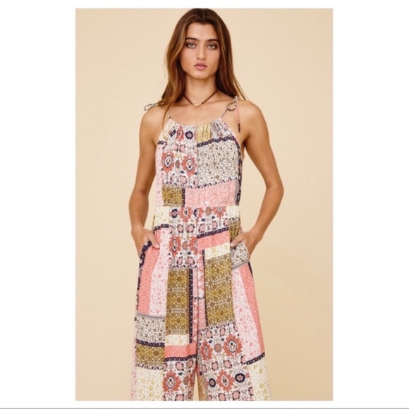 NWT  Sleeveless Floral Wide Leg Spring/Summer Jumpsuit - Picture 6 of 7